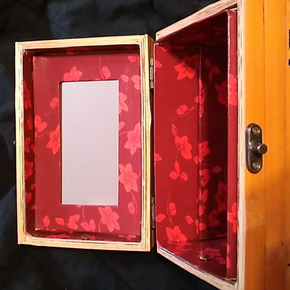 Wooden Jewelry Case or Handbag - Picture 14 of 16